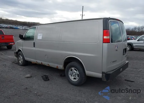 2006 Chevrolet Express Work Van из США, поврежденный, VIN 1GCFG15XX61152517